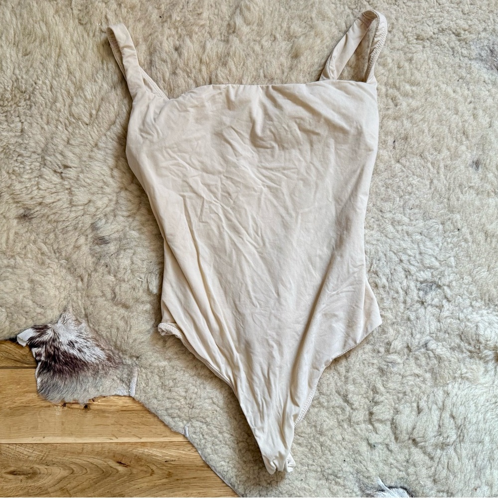 SKIMS Pale Nude BodySuit
